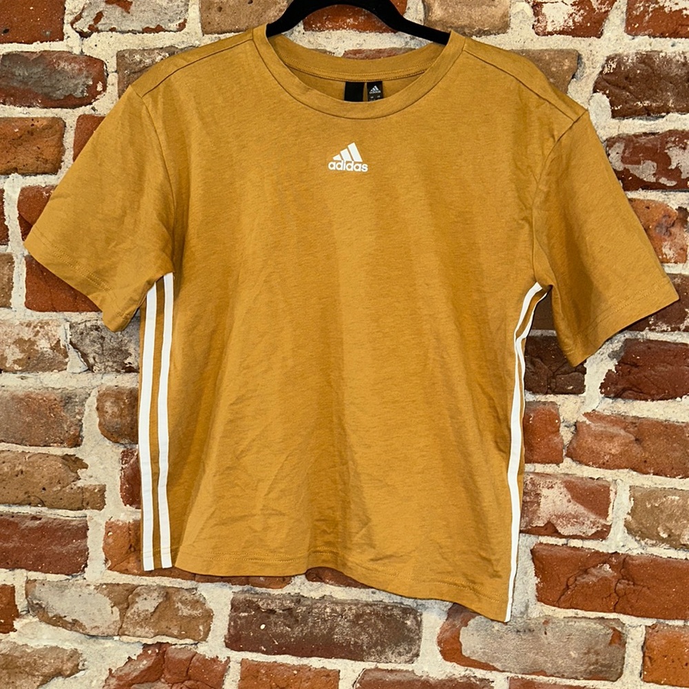 Adidas T-shirt